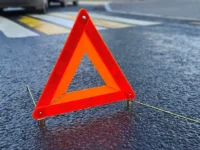 На МКАД в Ясеневе Mitsubishi Pajero спровоцировал аварию с беспилотником na mkad v yaseneve sprovocziroval avariyu s bespilotnikom-lavi-su-174744290100-0