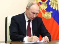 peregovory putina i trampa o mire mezhdu rossiej i ukrainoj dlilis dva chasa-lavi-su-174767521800-0