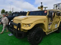 rossijskie tigr spartak i sistemy torm2e na parade v livii-lavi-su-174833327500-0