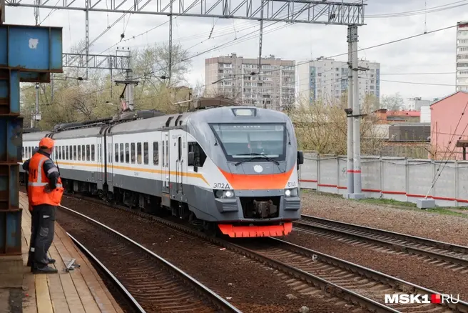 По словам пассажиров, поезда опаздывают на 30 минут и больше | Источник: Дмитрий Толстошеев / MSK1.RU