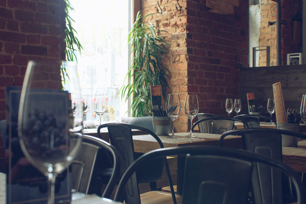 столики в ресторане