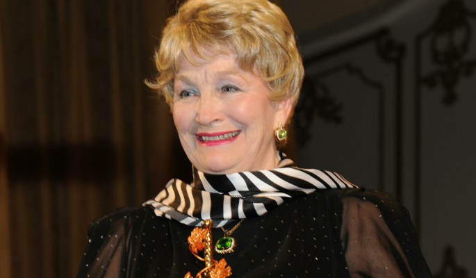 Отказала Евстигнееву, сделала аборт, нашла новую жену мужу: личная жизнь актрисы Хитяевой