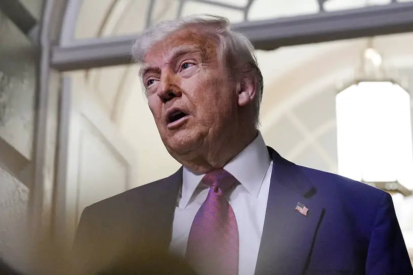 Трамп и Путин молчат о содержании официальных отчетов после диалога-0