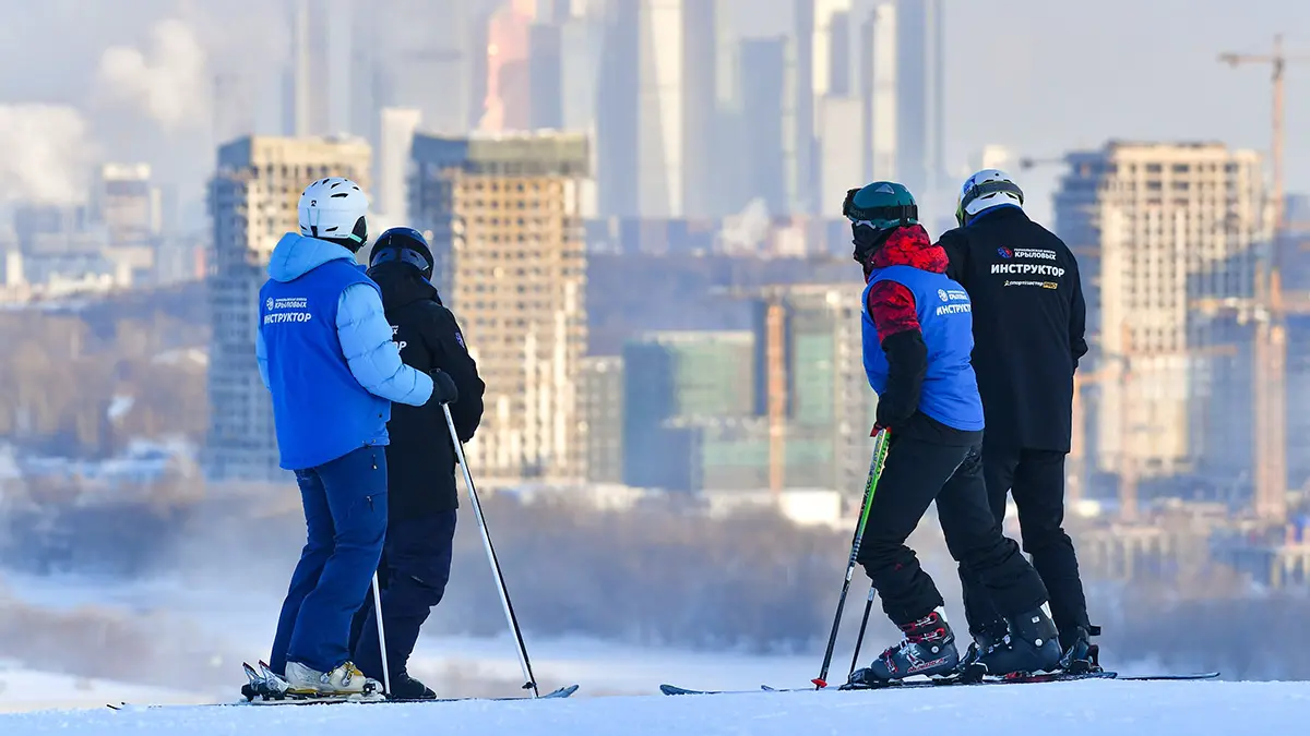 Узбеки и северокорейцы подрались на стройке горнолыжного курорта в Приморье