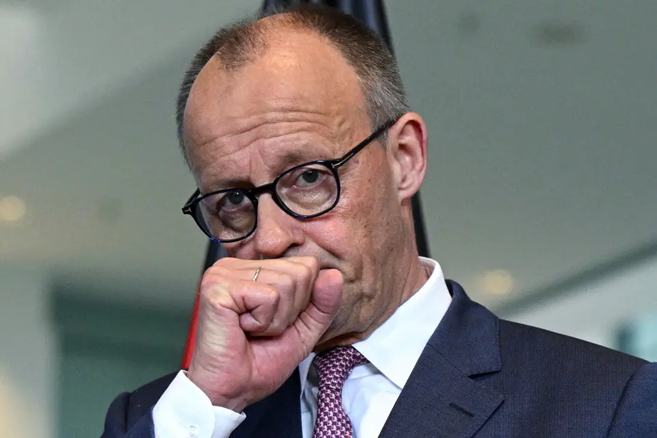 Мерц позиционирует себя как лидер государства, которое помимо Франции - а может быть и вместо Франции - должно возглавить милитаризацию Евросоюза