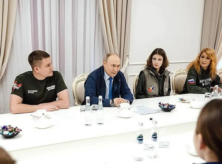 Владимир Путин заявил об угрозе у границ Курской области и Шостки-0