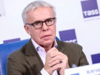 vyacheslav fetisov i artur irbe obsuzhdayut medali chm i budushhee  na olimpiade-lavi-su-174782214600-0