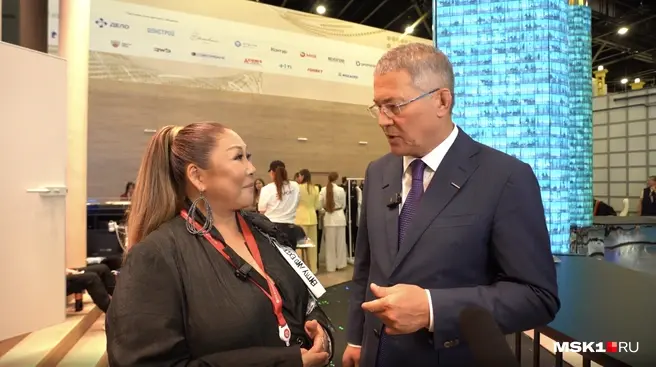 В июне Анита Цой приняла участие в совещании «Час креативных индустрий» в Уфе | Источник: Дмитрий Толстошеев / MSK1.RU