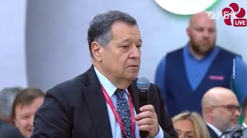 Глава комитета Госдумы по бюджету и налогам Андрей Макаров предупредил, что Россия может повторить судьбу СССР