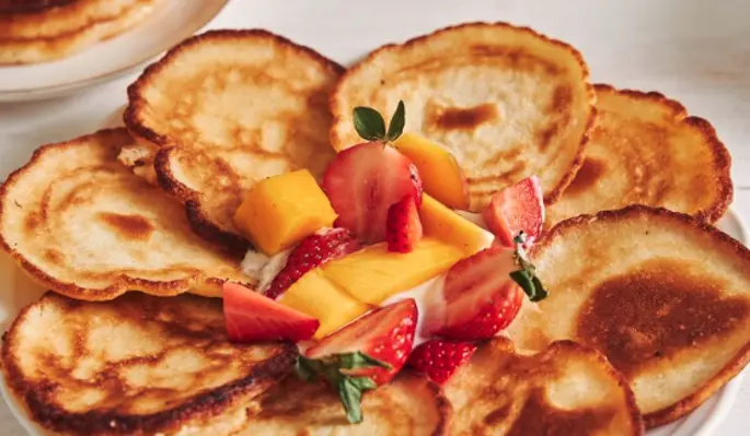 Пышные оладьи на кефире: рецепт лучшего домашнего завтрака для всей семьи