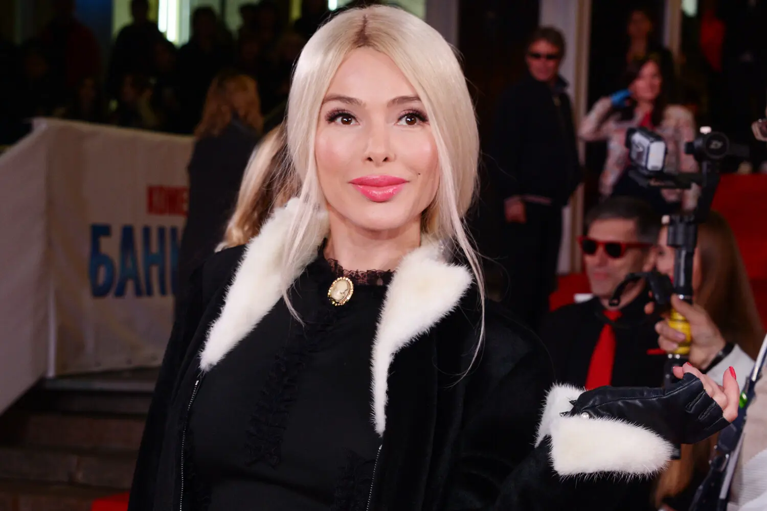 Путь к пониманию отношений между Аленой Кравец и ее приемной дочерью Даниэлой-0