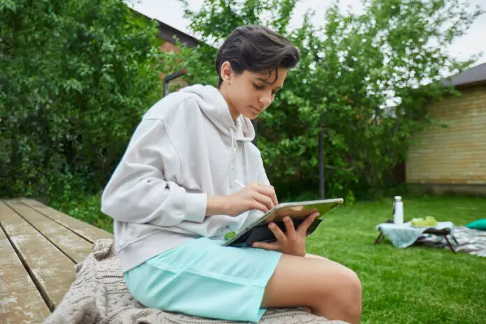 Советы для геймеров Minecraft, Roblox и Brawl Stars по безопасному лету-0