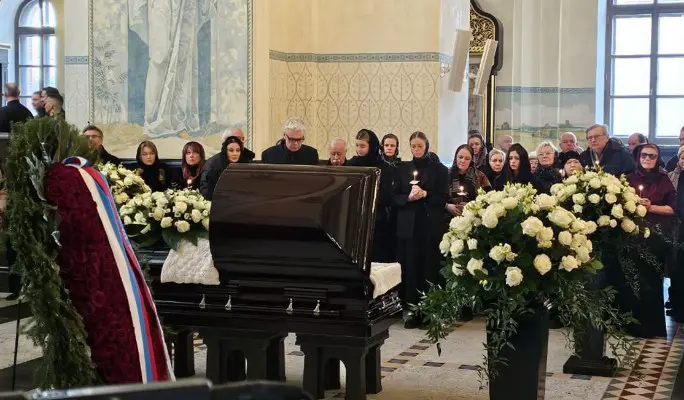 Упокой, Господи: могила Стриженова утонула сразу после похорон