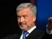 Валдис Пельш доброжелательно прокомментировал спор КВН с Рогозиным и Роскосмосом valdis pelsh dobrozhelatelno prokommentiroval spor kvn s rogozinym i roskosmosom-lavi-su-0