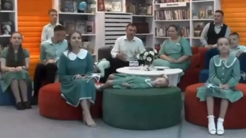 Мать заснувшей на встрече с Путиным девочки призналась, что не смогла ее разбудить