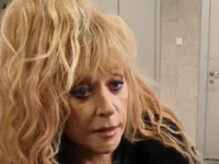 alla pugacheva podderzhivaet raisu yudashkinu na proshhanii s valentinom-lavi-su-0