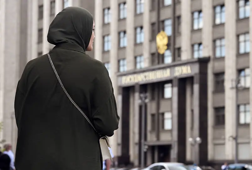 Госдума обсуждает возможные решения для национальных объединений с мнениями Миронова, Удальцовой и Затулина-0