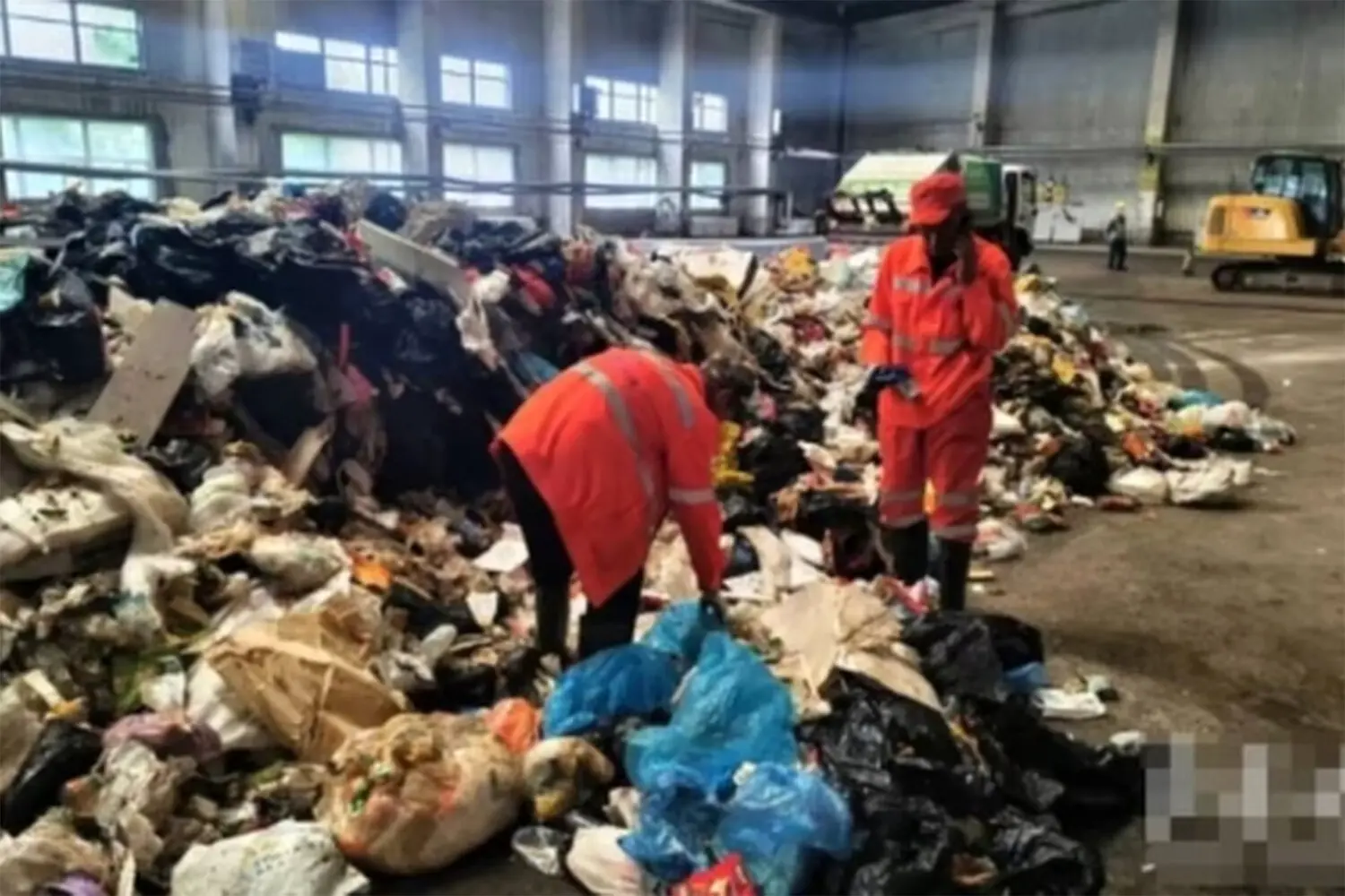 Компания Xincheng Environment из Датуна оказала помощь в поисках часов-0