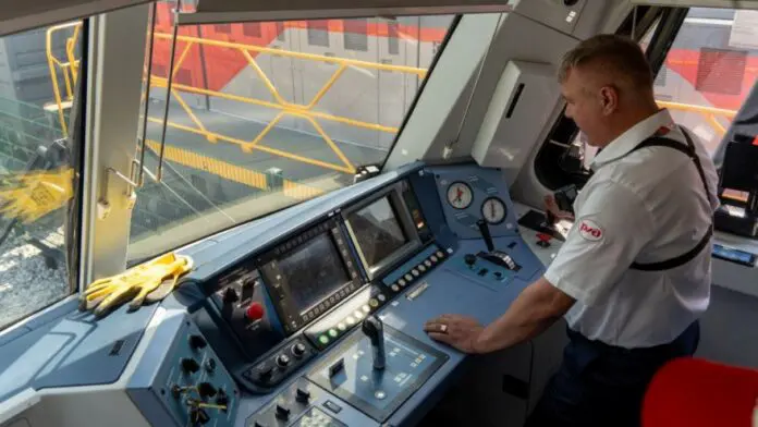 На базе УрФУ прошел чемпионат профессионалов РЖД в Екатеринбурге-0