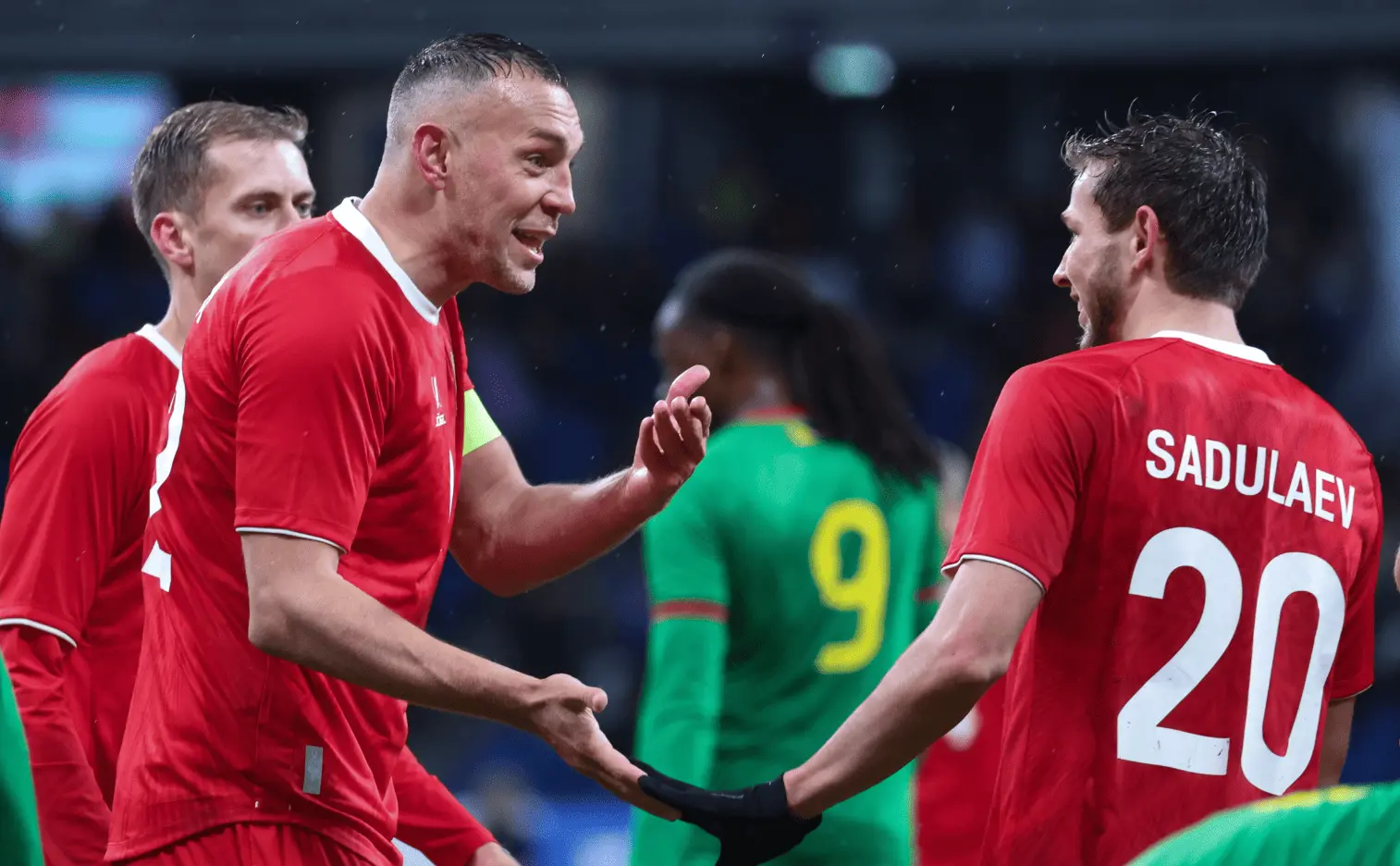 Артем Дзюба и Лечи Садулаев (Belkin Alexey / Global look press)