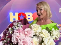 Россия с нетерпением ждет сенсационного дуэта Волочковой и Shaman rossiya s neterpeniem zhdet sensaczionnogo dueta volochkovoj i -lavi-su-0