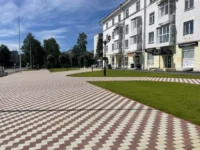 Василий Сизиков контролирует преображение микрорайона Восточный в Серове vasilij sizikov kontroliruet preobrazhenie mikrorajona vostochnyj v serove-lavi-su-0