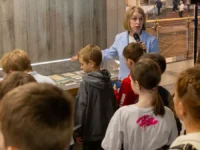 Выставка Шолохова в Музее Победы привлекла свыше 200 000 поклонников vystavka sholohova v muzee pobedy privlekla svyshe 200 000 poklonnikov-lavi-su-0