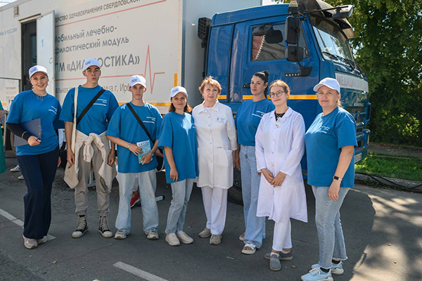Алексей Вихарев и волонтеры создали праздник здоровья на Ирбитской ярмарке