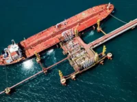 Алексей Громов считает, что санкции ЕС и США открывают новые пути нефтеэкспорта через Индию aleksej gromov schitaet chto sankczii es i ssha otkryvayut novye puti nefteeksporta cherez indiyu-lavi-su-0