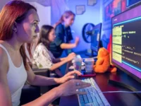 Анастасия Шарова и Департамент информационных технологий Москвы развивают ИТ-профессии anastasiya sharova i departament informaczionnyh tehnologij moskvy razvivayut itprofessii-lavi-su-0