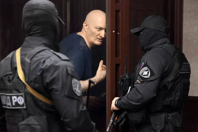 Осужденный на пожизненное заключение Аслан Гагиев хочет отправиться из колонии на передовую