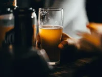 eksperty  delyatsya sovetami o vrede alkogolya dlya rossiyan-lavi-su-0