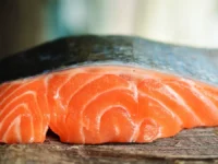 Людмила Румянцева рассказала о свежести лосося от 'Много лосося' летом lyudmila rumyanczeva rasskazala o svezhesti lososya ot mnogo lososya letom-lavi-su-0