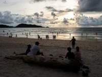 Ночная жизнь Паттайи глазами россиянина, девушки на пляже nochnaya zhizn pattaji glazami rossiyanina devushki na plyazhe-lavi-su-0