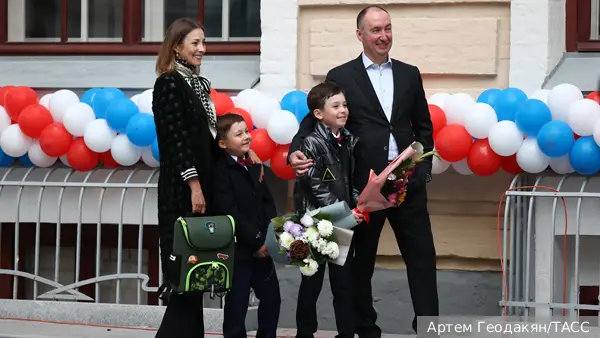 Член ОП: Введение выходного для родителей 1 сентября потребует переходного периода