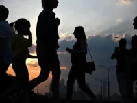 Ольга Лебединская из РЭУ им. Плеханова рассказывает о изменении отношения россиян к роскоши olga lebedinskaya iz reu im plehanova rasskazyvaet o izmenenii otnosheniya rossiyan k roskoshi-lavi-su-0