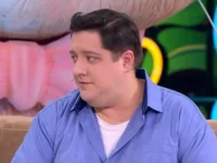 Сергей Бурунов, Александр Петров и друзья поддерживают Романа Попова sergej burunov aleksandr petrov i druzya podderzhivayut romana popova-lavi-su-0