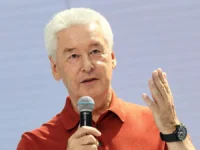 Сергей Собянин подчеркивает важность развития общественного транспорта в Москве sergej sobyanin podcherkivaet vazhnost razvitiya obshhestvennogo transporta v moskve-lavi-su-0