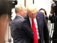 Владимир Путин и Дональд Трамп готовы к резонансному саммиту на Аляске vladimir putin i donald tramp gotovy k rezonansnomu sammitu na alyaske-lavi-su-0