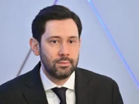 Юрий Зубов и Всемирная организация интеллектуальной собственности обсуждают защиту Гжели в Европе yurij zubov i vsemirnaya organizacziya intellektualnoj sobstvennosti obsuzhdayut zashhitu gzheli v evrope-lavi-su-0