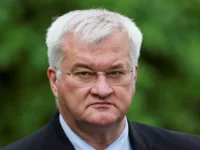 Зеленский ответит на запрет въезда командиру ВСУ в Венгрии? zelenskij otvetit na zapret vezda komandiru vsu v vengrii-lavi-su-0