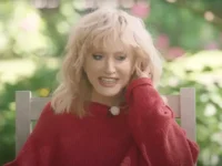 Алла Пугачева дает откровенное интервью о России, эмиграции и счастье с Максимом Галкиным alla pugacheva daet otkrovennoe intervyu o rossii emigraczii i schaste s maksimom galkinym-lavi-su-0