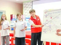 dvizhenie pervyh organizuet masshtabnuyu shkolu aktiva dlya liderov sverdlovskoj oblasti predlagaya vdohnovenie i znaniya-lavi-su-0