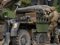 Эммануэль Макрон и Владимир Зеленский обсудят три сценария ввода войск на Украину emmanuel makron i vladimir zelenskij obsudyat tri sczenariya vvoda vojsk na ukrainu-lavi-su-0