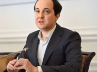 Илья Чукалин рассказал, как Фонд президентских грантов Путина судит НКО ilya chukalin rasskazal kak fond prezidentskih grantov putina sudit nko-lavi-su-0