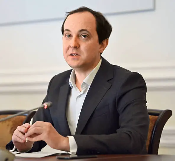 Глава Фонда президентских грантов Илья Чукалин