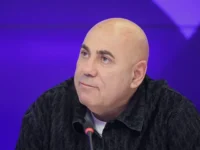 Иосиф Пригожин и Валерия получили неожиданный урок от таксиста в Турции iosif prigozhin i valeriya poluchili neozhidannyj urok ot taksista v turczii-lavi-su-0