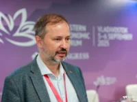 Михаил Виноградов объяснил, как китайские инвесторы ищут выгоду в регионах России mihail vinogradov obyasnil kak kitajskie investory ishhut vygodu v regionah rossii-lavi-su-0