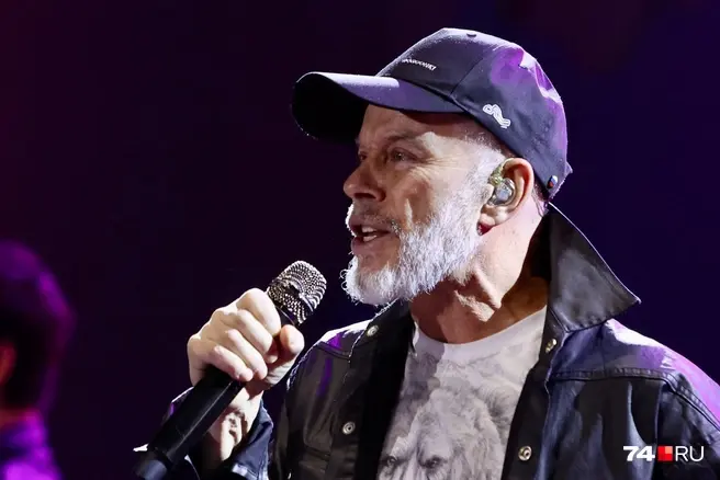 Олег Газманов стал популярен среди молодежи — все дело в танцах и… коленях | Источник: Илья Бархатов / 74.RU