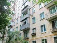 shherbinskij zavod ustanovil lifty na cherniczynskom proezde v golyanovo-lavi-su-0